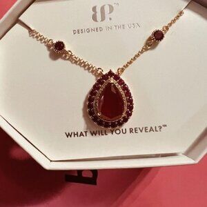 NK64231 LIGHT OF SUMMER STARS-JULY NECKLACE